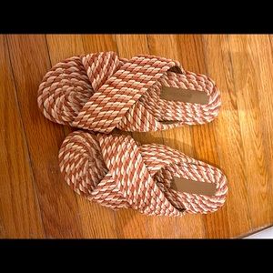 Salt + Umber rope sandals.